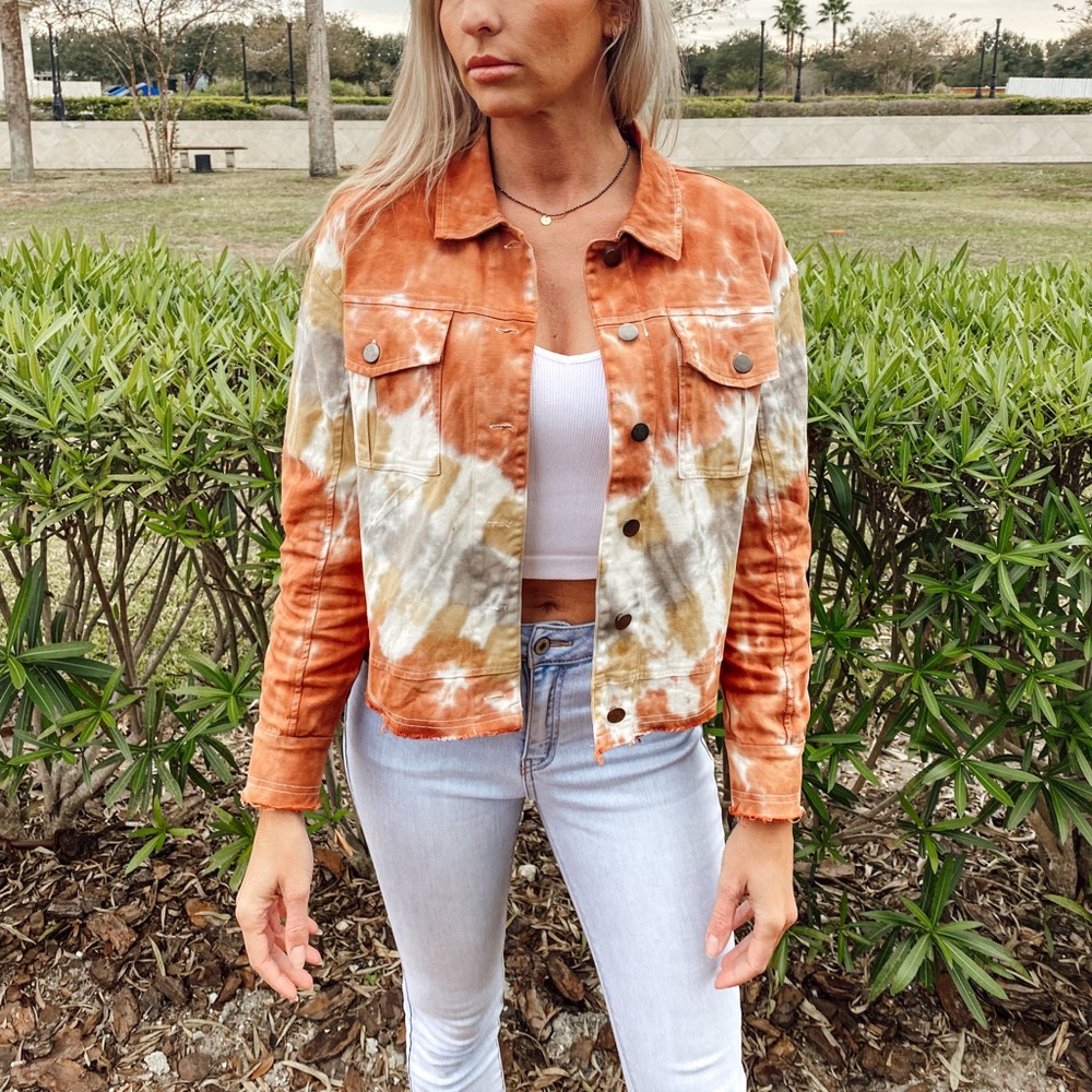 Tie dye raw hem crop jacket